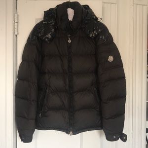 Moncler puffer black winter coat